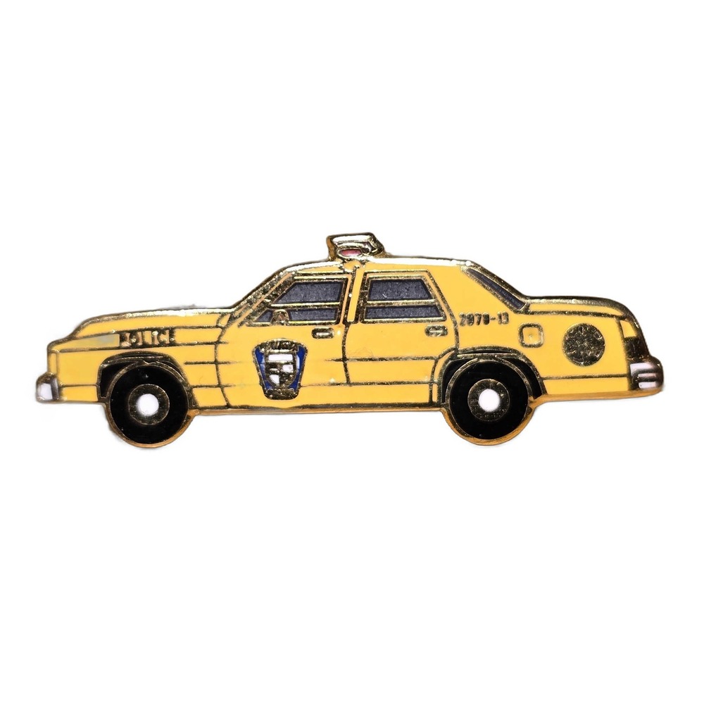NYPD Yellow Police Cruiser 2978-13 Sedan Souvenir Hat Vest Lapel Pin E7